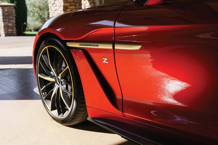 Детали экстерьера Aston Martin Vanquish Zagato 2017 года  (NA) (фото 25 из 40)